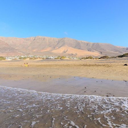 Famara Beach Apt Kültér fotó