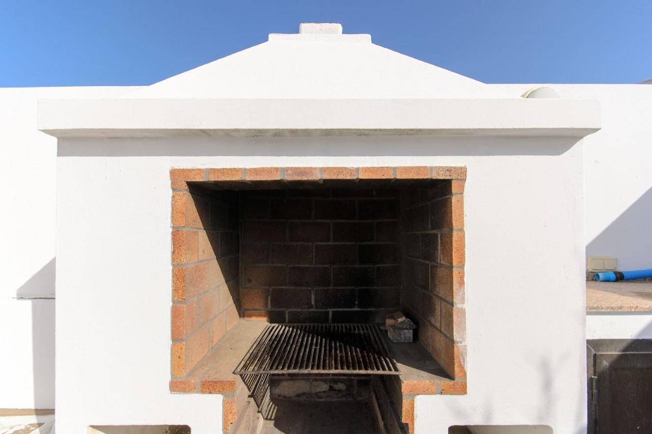 Famara Beach Apt Kültér fotó