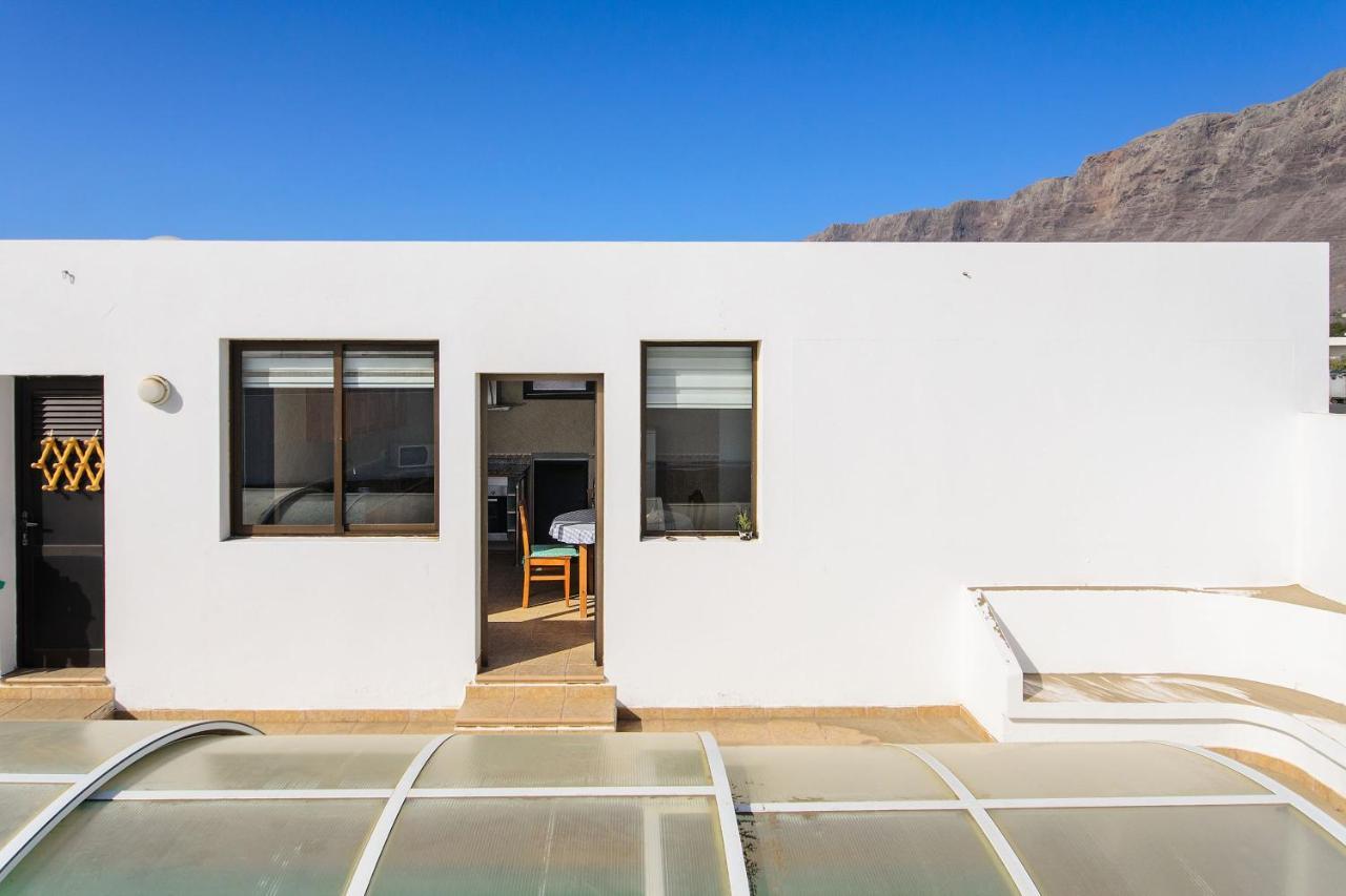 Famara Beach Apt Kültér fotó