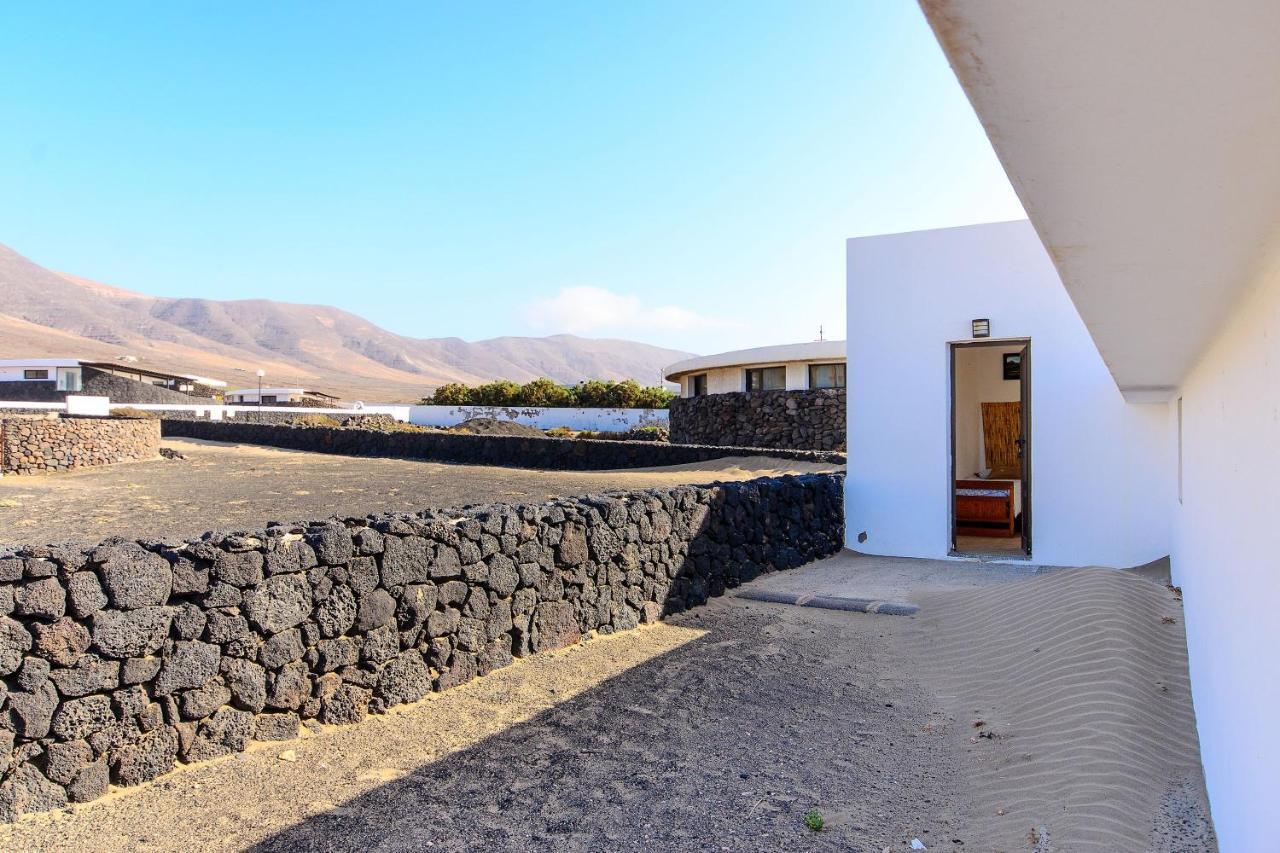 Famara Beach Apt Kültér fotó