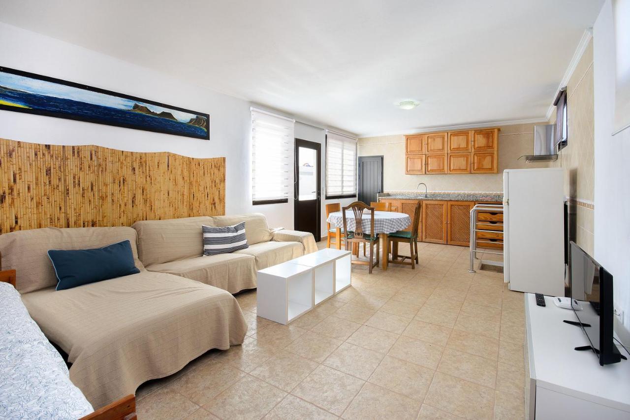 Famara Beach Apt Kültér fotó
